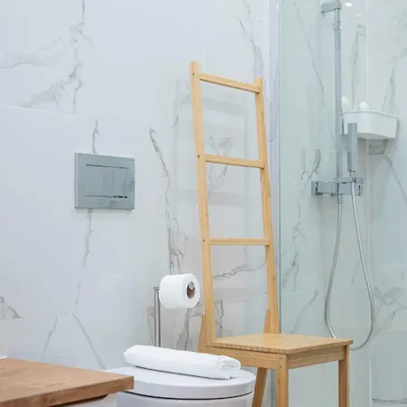 Campolide - Stylish 4br With Jacuzzi ヴィラ リスボン