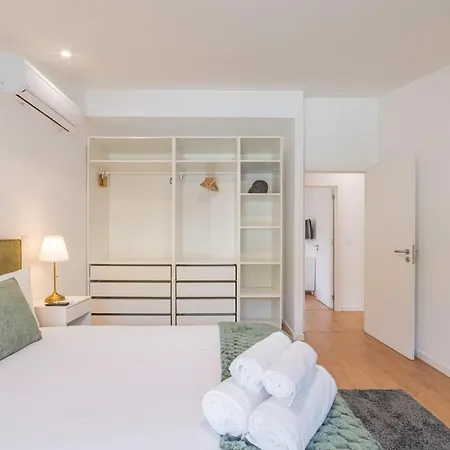 ヴィラ Campolide - Stylish 4br With Jacuzzi リスボン